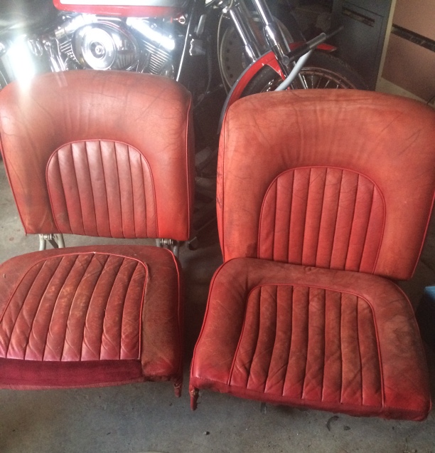 2 front seats before restoration work